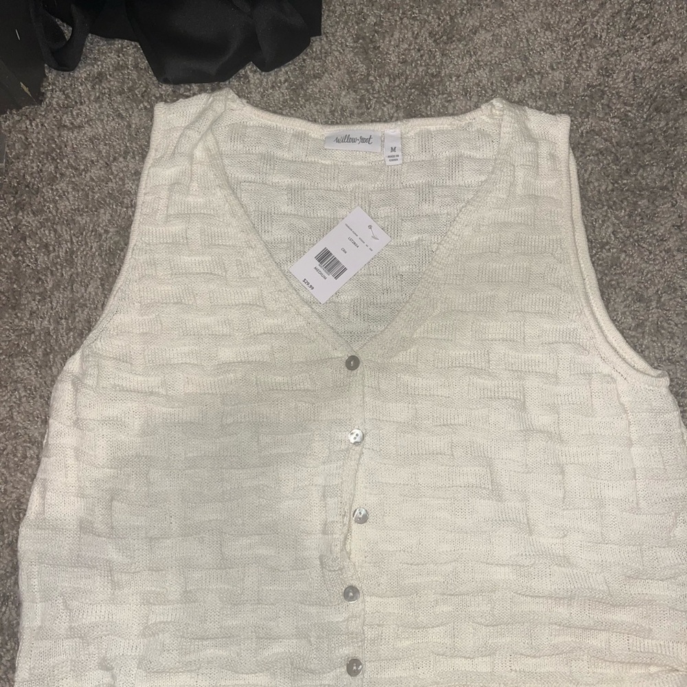 Textured Sweater Vest from buckle by WILLOW & ROOT size Medium NWT